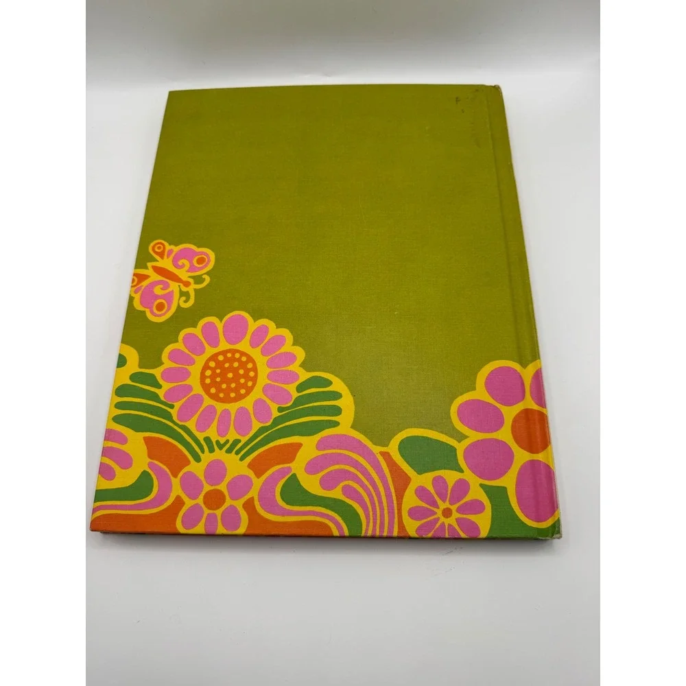 Vintage 1974 LeeWards‎ Illustrated Library of Arts and Crafts Vol III Hardcover